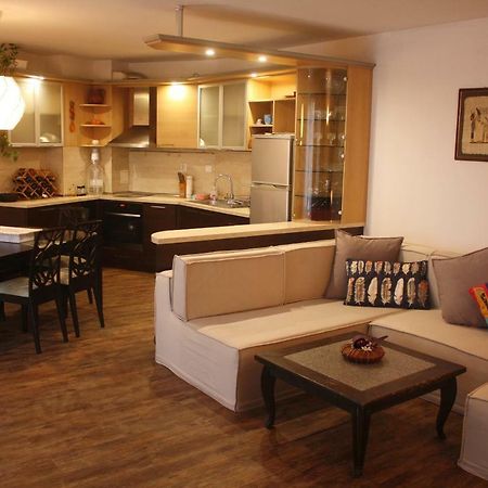 Central Square Apartment Пловдив Экстерьер фото
