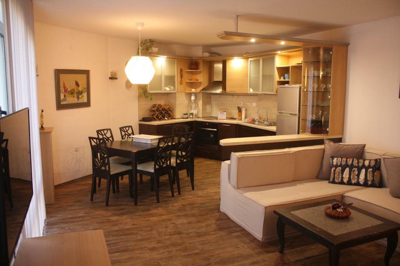 Central Square Apartment Пловдив Экстерьер фото